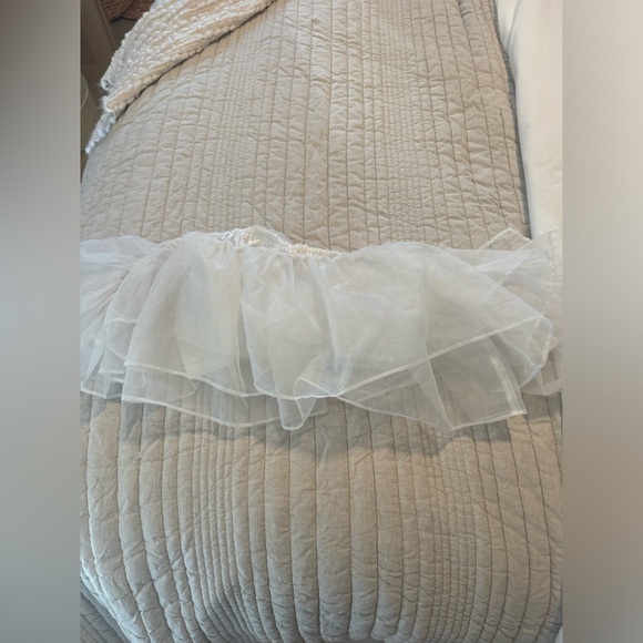 Show Me Your Mumu Rossella Ruffle Top in White Organza - M - Picture 9 of 9